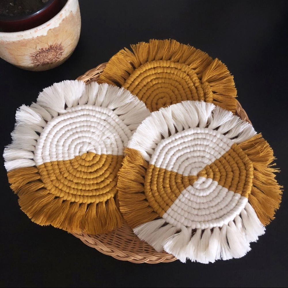 ✨HANDMADE✨ 2 macrame coasters - Picture 3 of 5